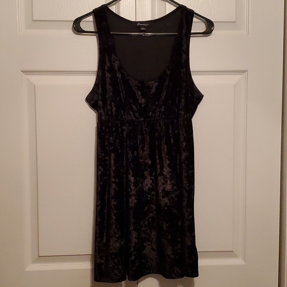 Forever 21 Black Crushed Velvet Sleeveless Jumper Dress Size Medium